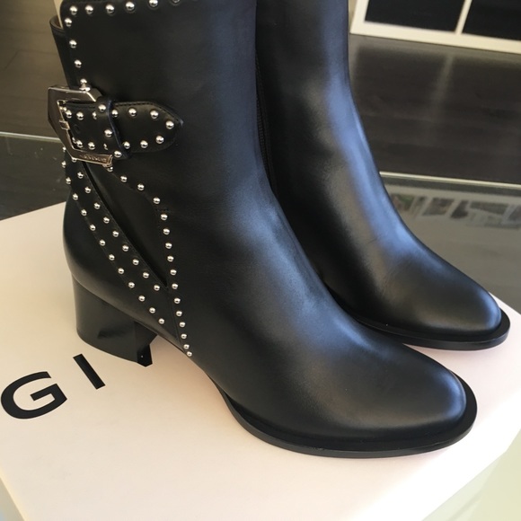 Givenchy Mid-heel Ankle Boot - Picture 6 of 10